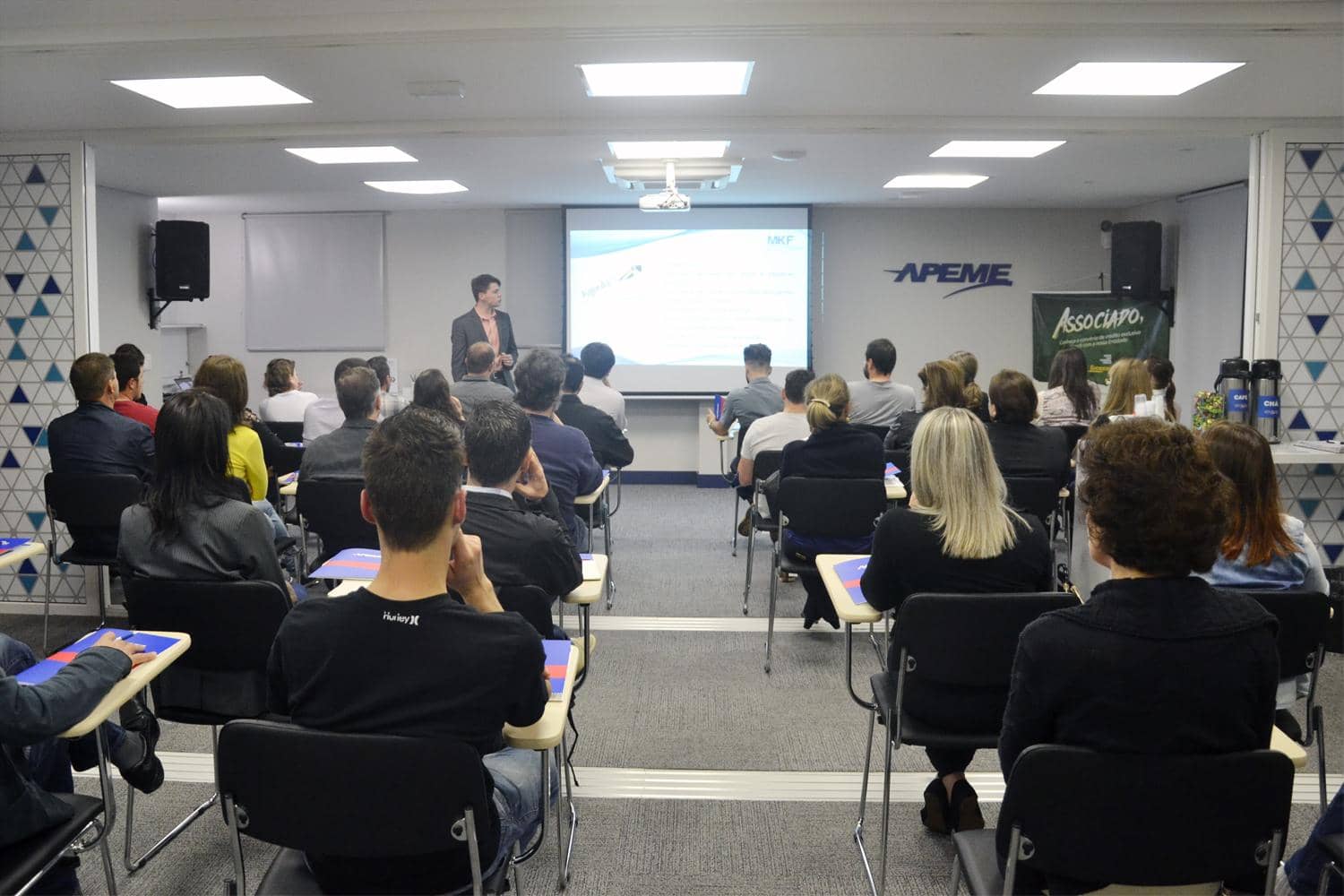 Palestra: Importância da Tecnologia para Micro e Pequenas Empresas 