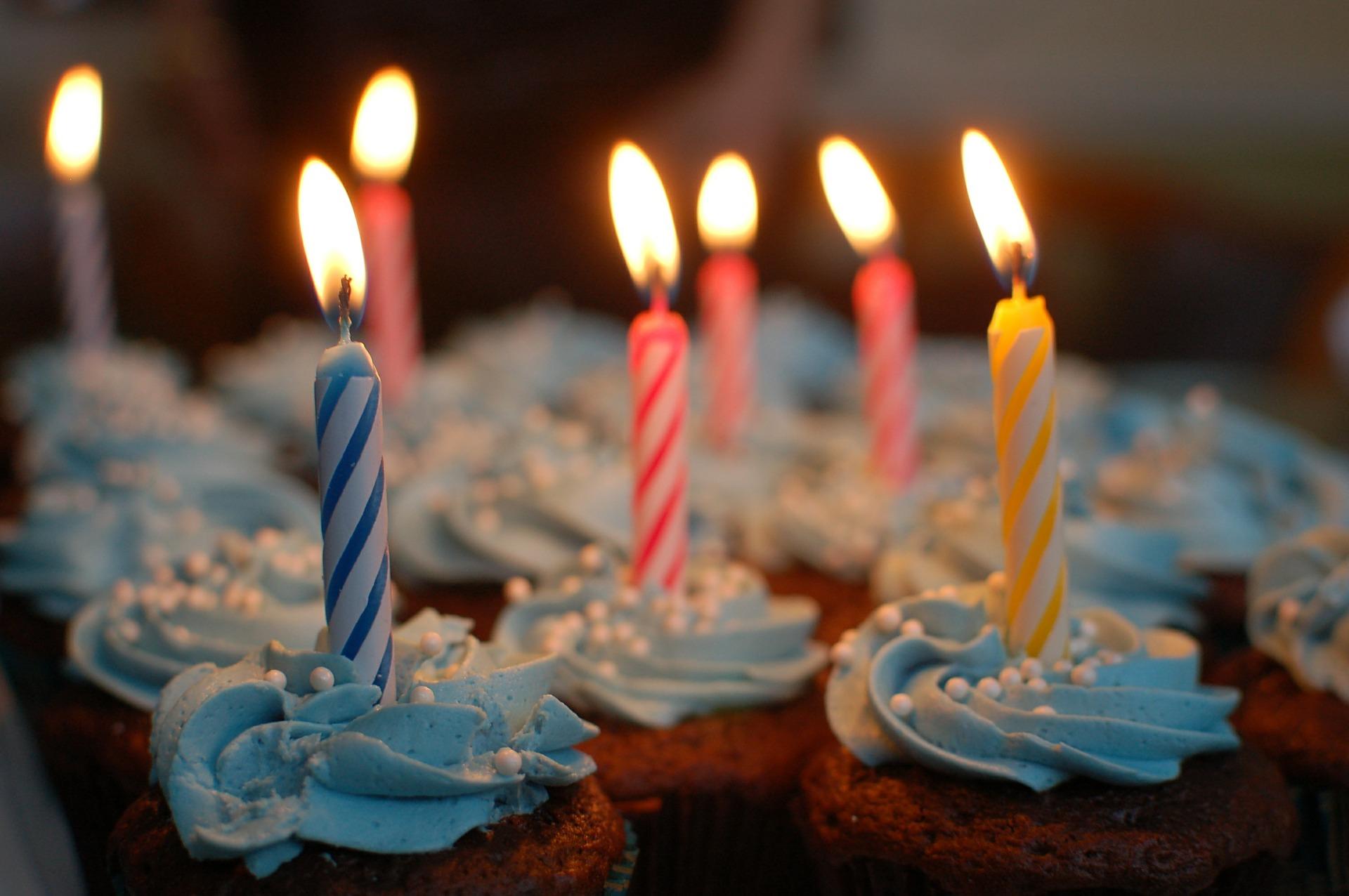 Imagem em destaque do post Como comemorar o aniversário da empresa?