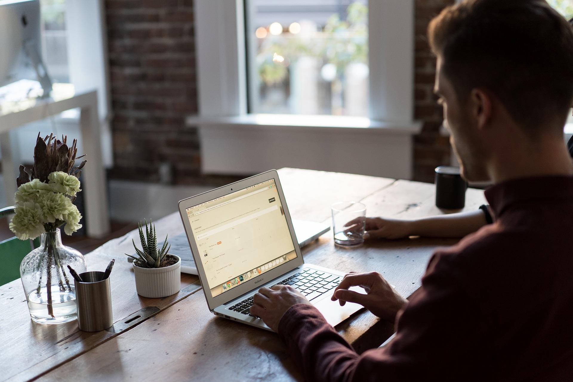 Imagem em destaque do post Ideias de endomarketing para o dia do trabalhador