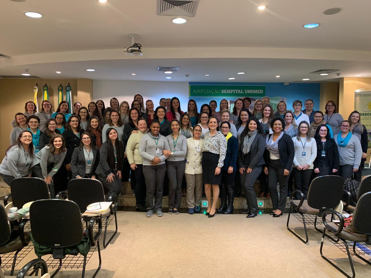 Imagem em destaque do post Palestra "Empoderamento Feminino: Desperte o seu poder!" para as mamães da Unimed