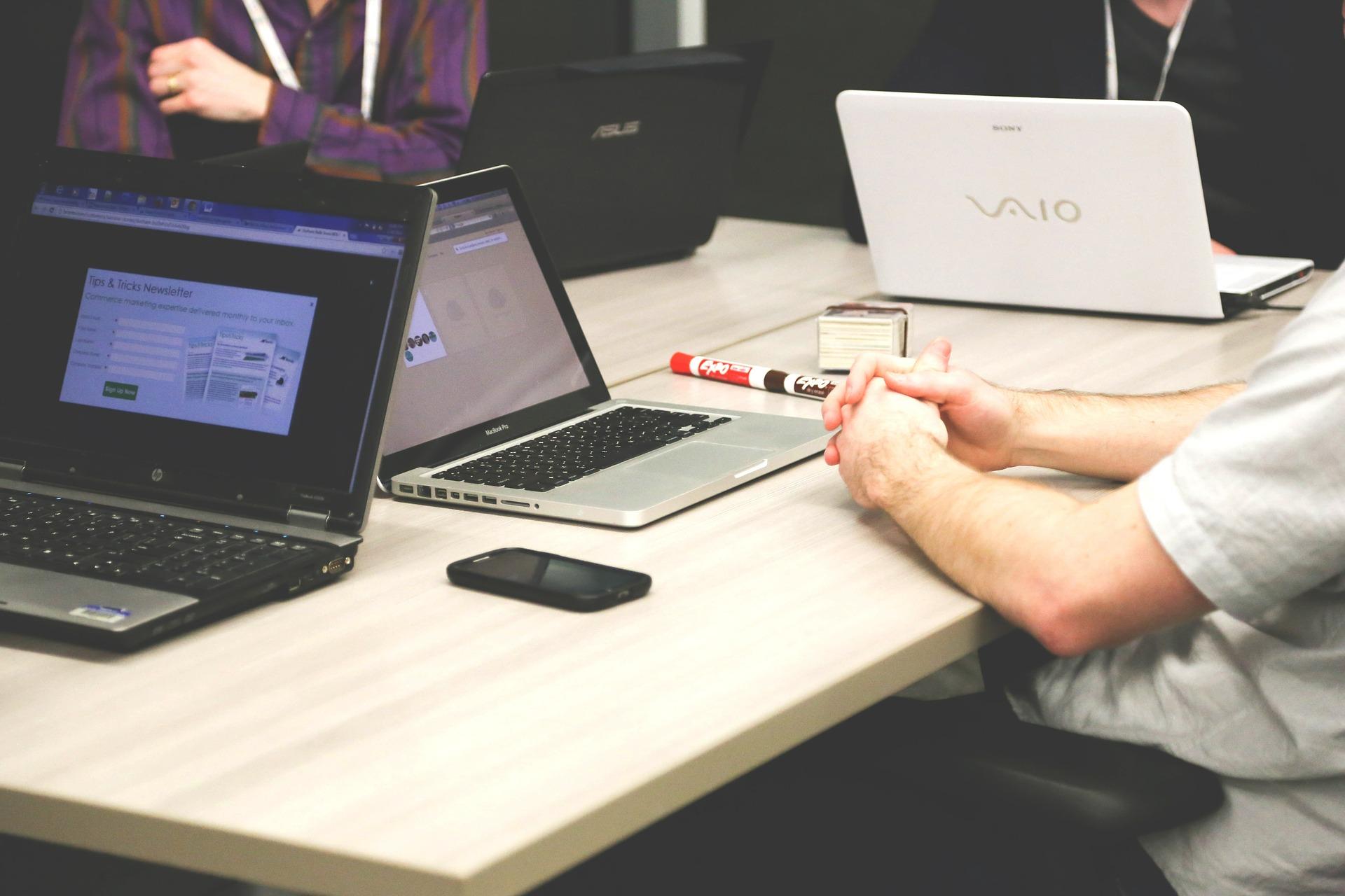 Imagem em destaque do post Ideias de endomarketing para o dia do vendedor