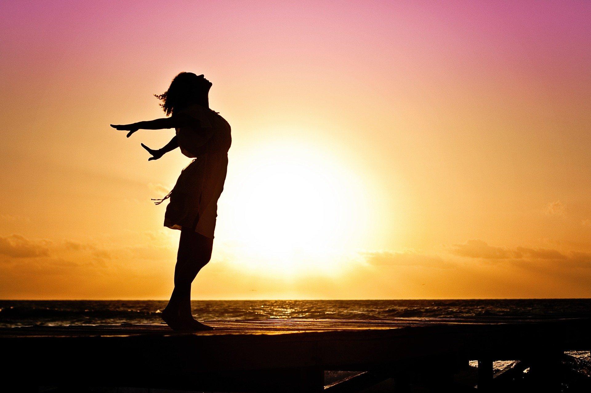 Imagem em destaque do post 11 ideias de endomarketing para o dia da mulher